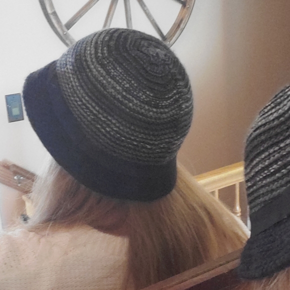 Hat💗 - Picture 4 of 4